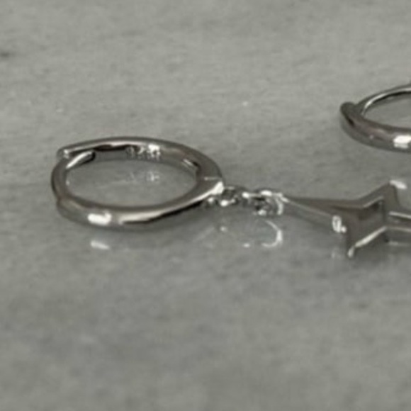 Sterling Silver Huggie Hoop Star Dangle Earrings Brand New - Picture 3 of 4